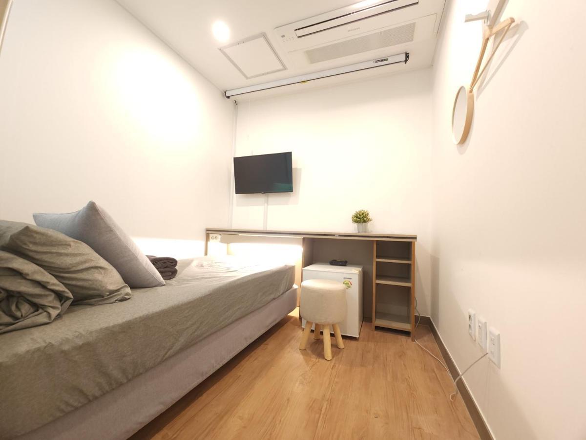 סיאול Oyo Hostel Myeongdong 2 מראה חיצוני תמונה