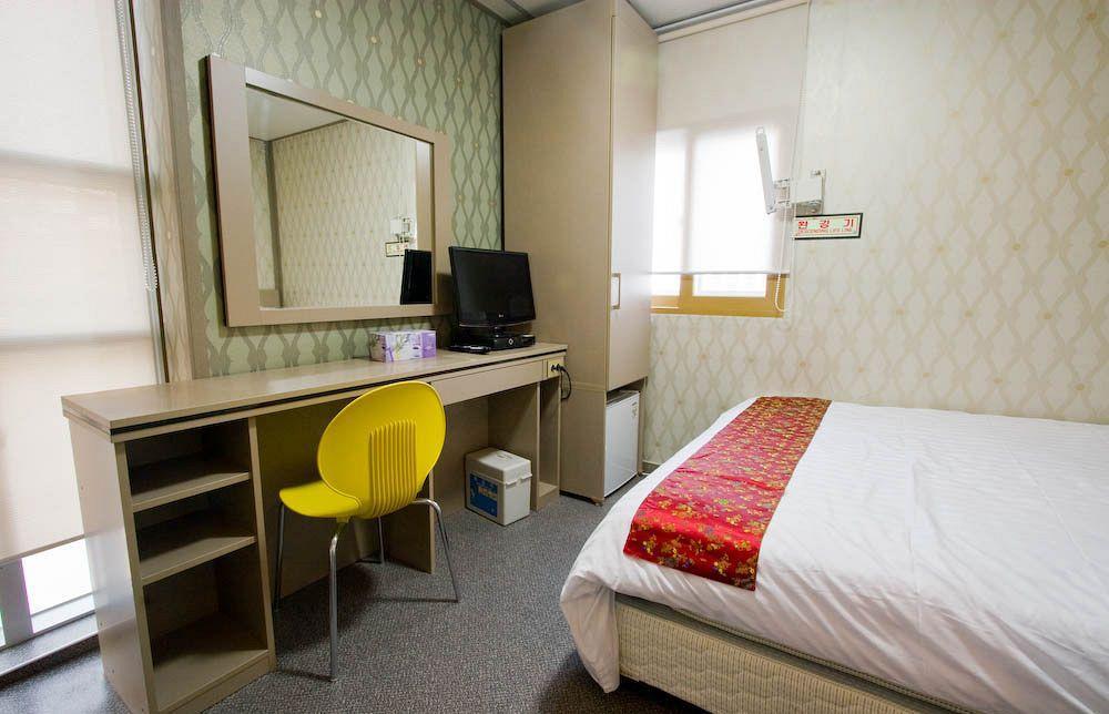 סיאול Oyo Hostel Myeongdong 2 מראה חיצוני תמונה