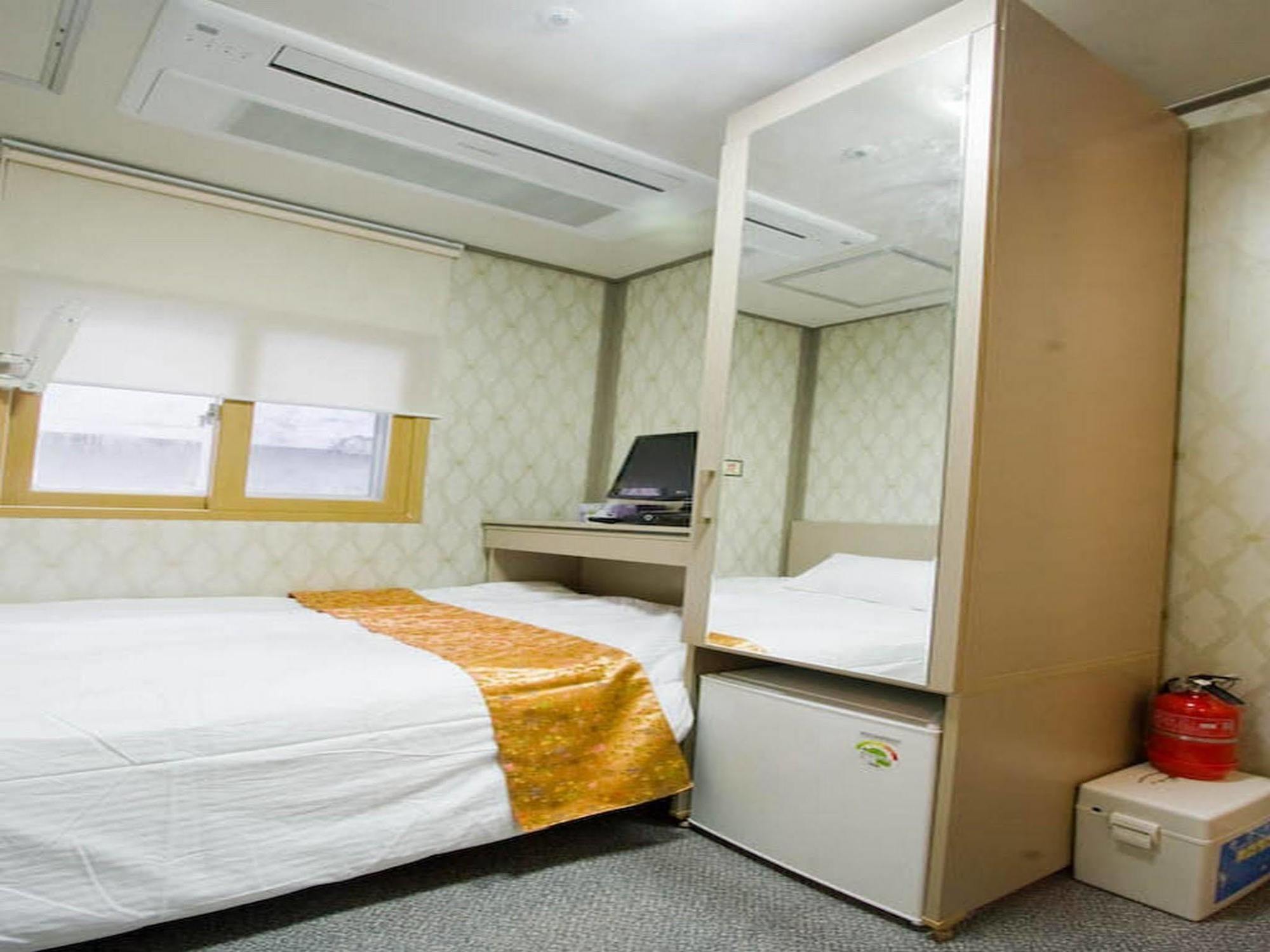 סיאול Oyo Hostel Myeongdong 2 מראה חיצוני תמונה